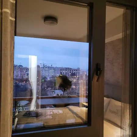 Apartment Bs *